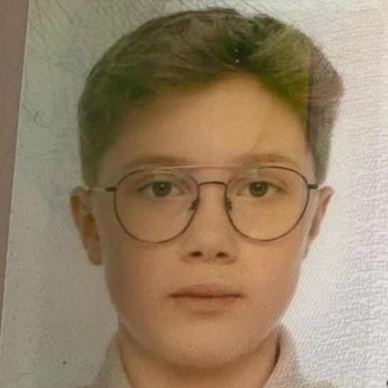 HENNES FINDAN