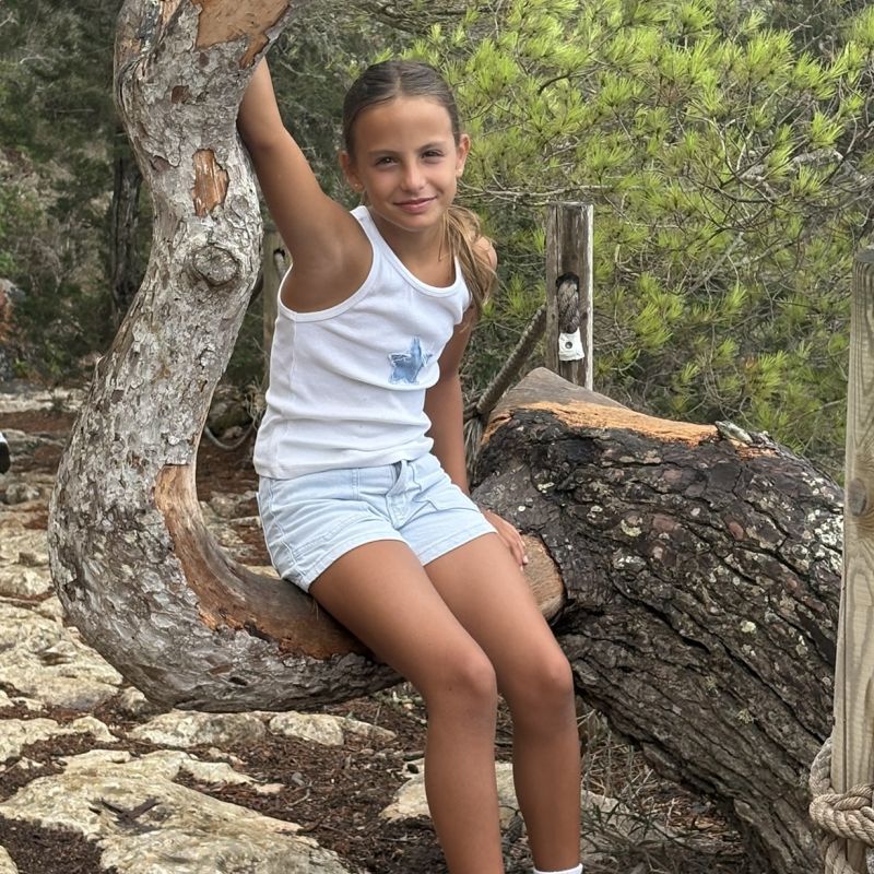 CLAUDIA