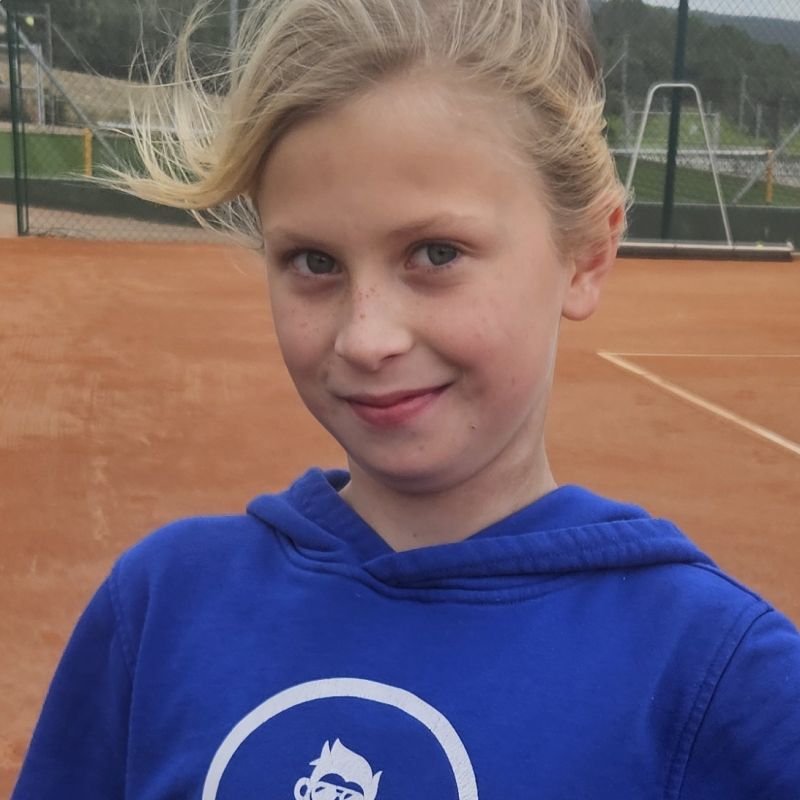 PAULINE LEONIE