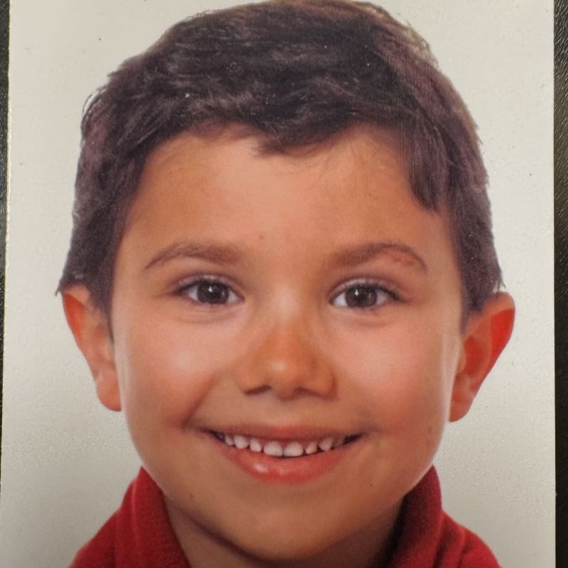 NICOLAS 