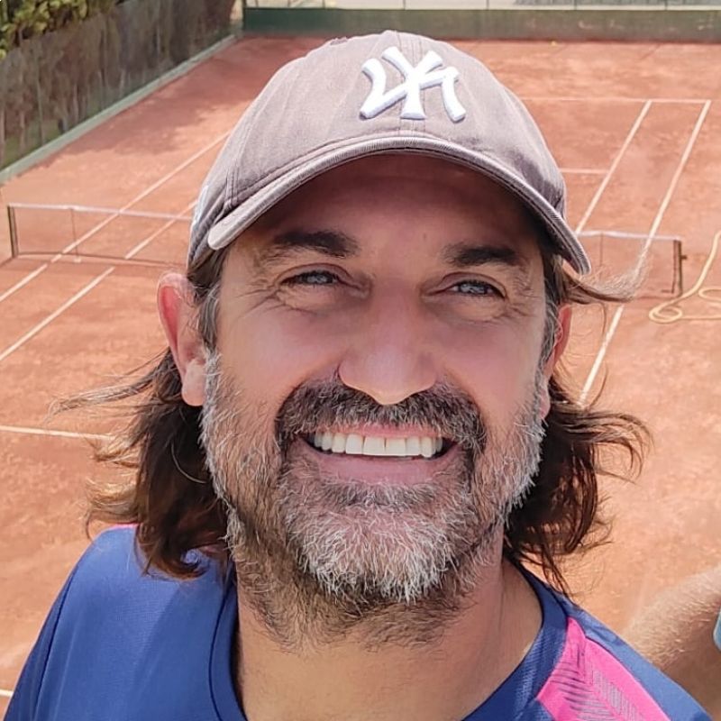 JORGE LUIS